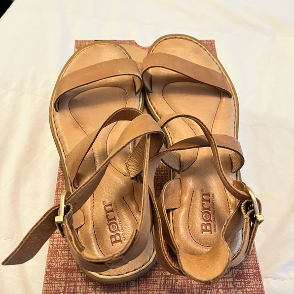 Born Oak Leather Sandals - Picture 4 of 5